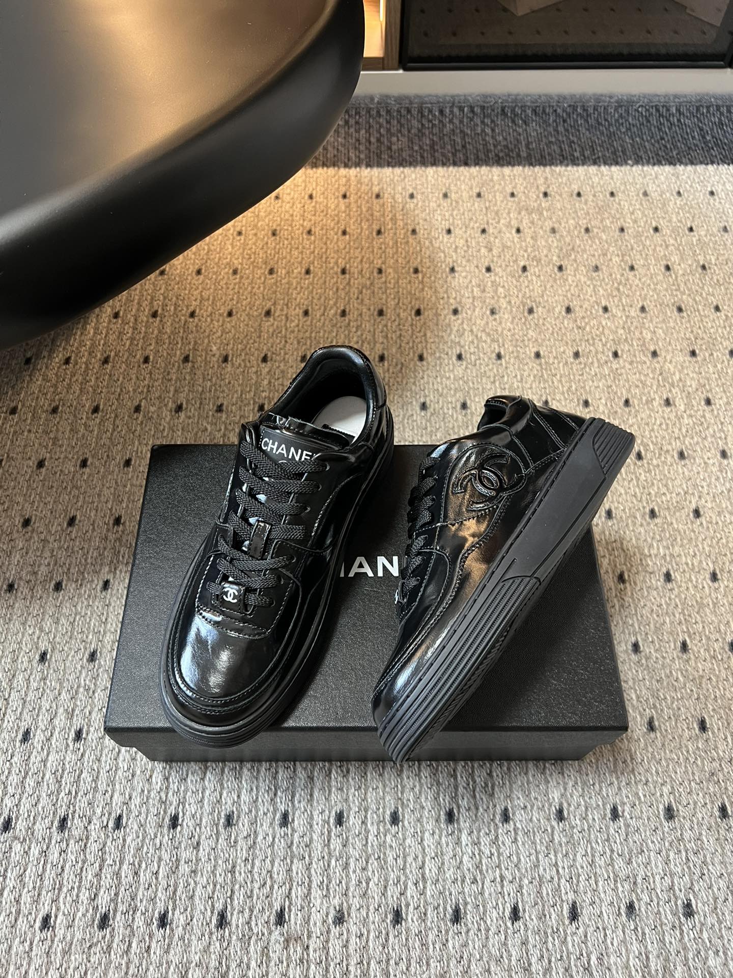 CHANEL Patent Leather Low-Top Trainers Black