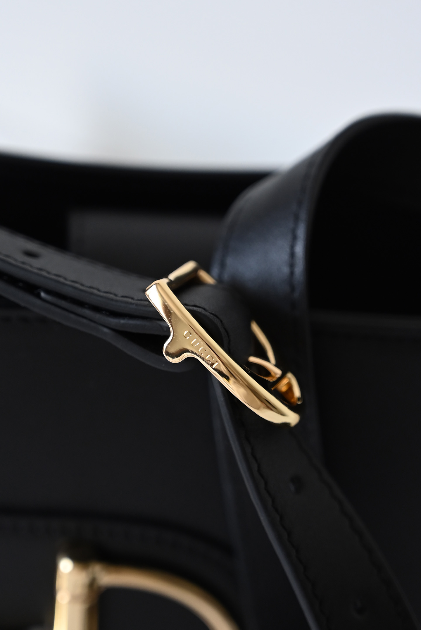 Gucci small bucket bag in black leather