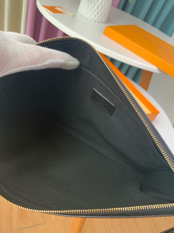 Louis Vuitton Monogram Black M62048 Daily Pouch