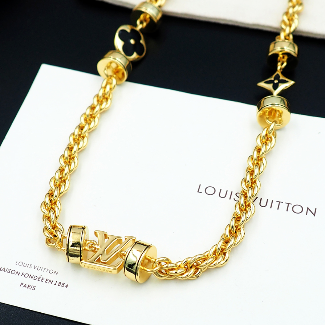 LOUIS VUITTON Wire Necklace