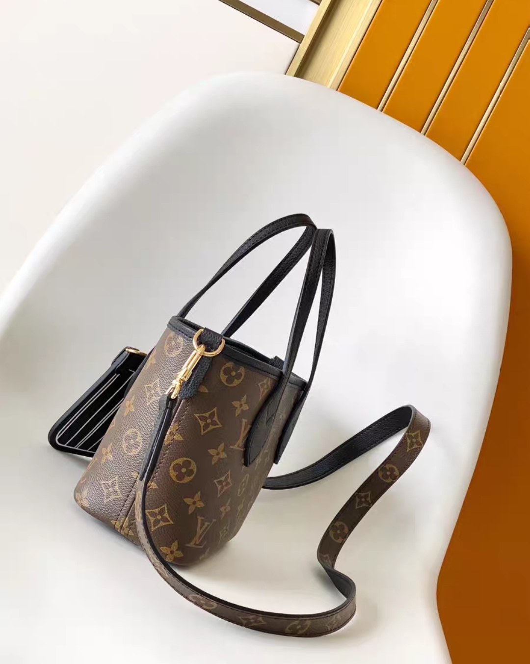 LOUIS VUITTON M12099 New Reversible Neverfull Bandoulière Inside Out