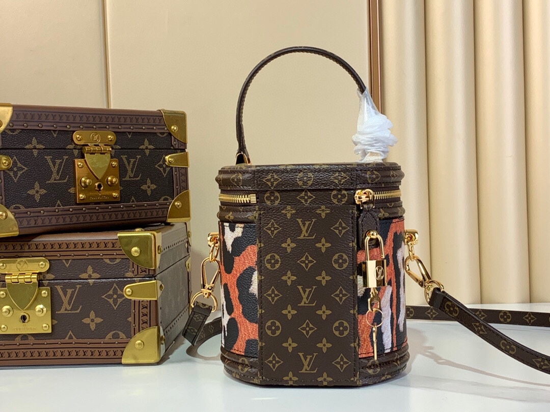 LV – Leopard Print-