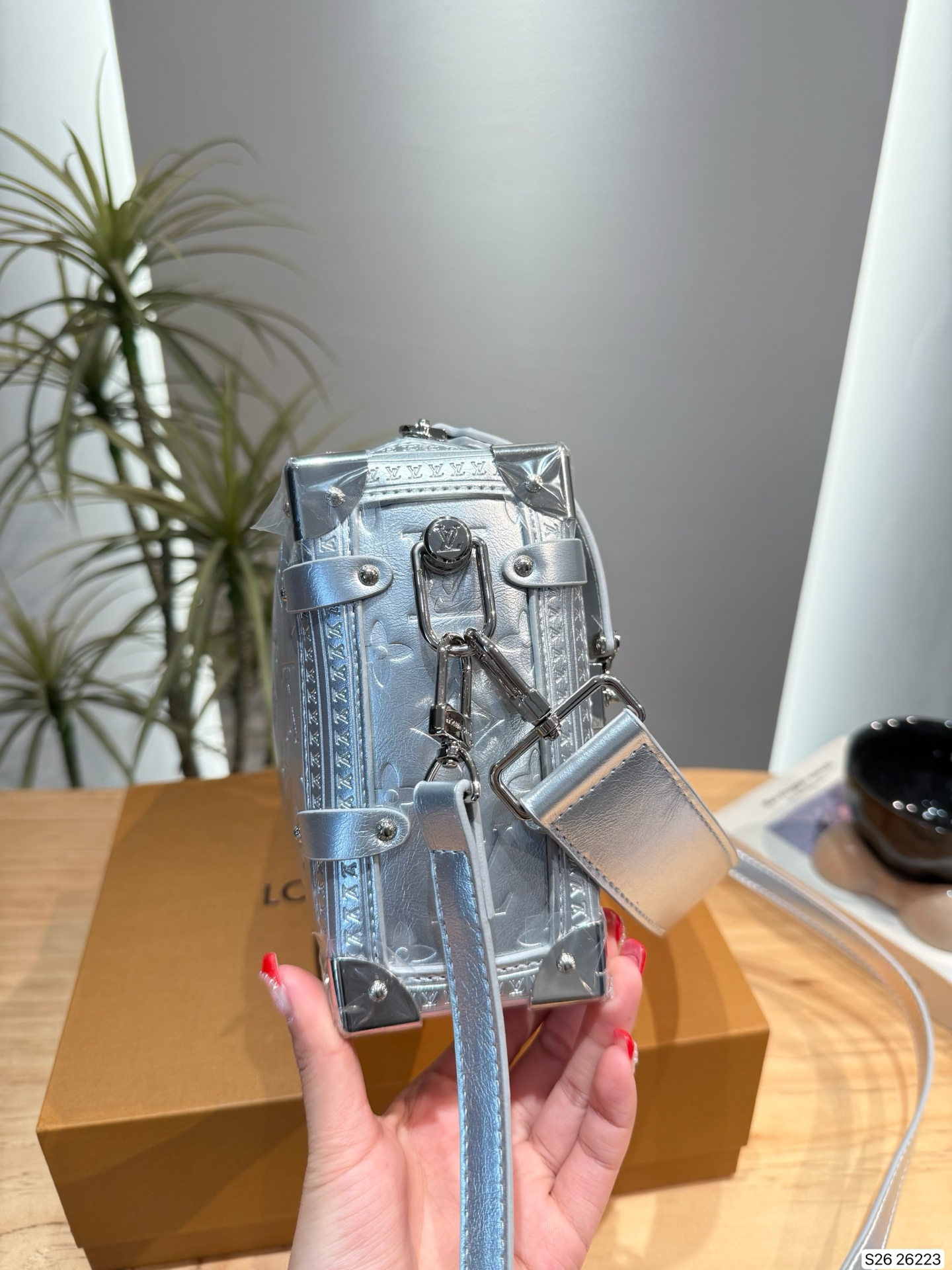 LOUIS VUITTON M26223 LV Ski Side Trunk MM