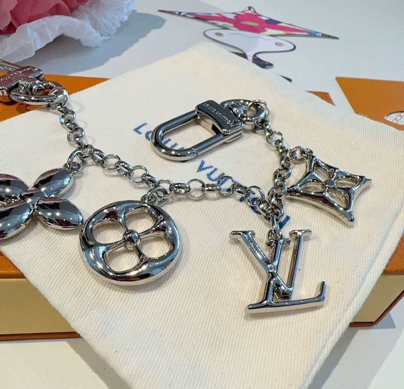 LOUIS VUITTON M02453 LV Iconic Bag Charm