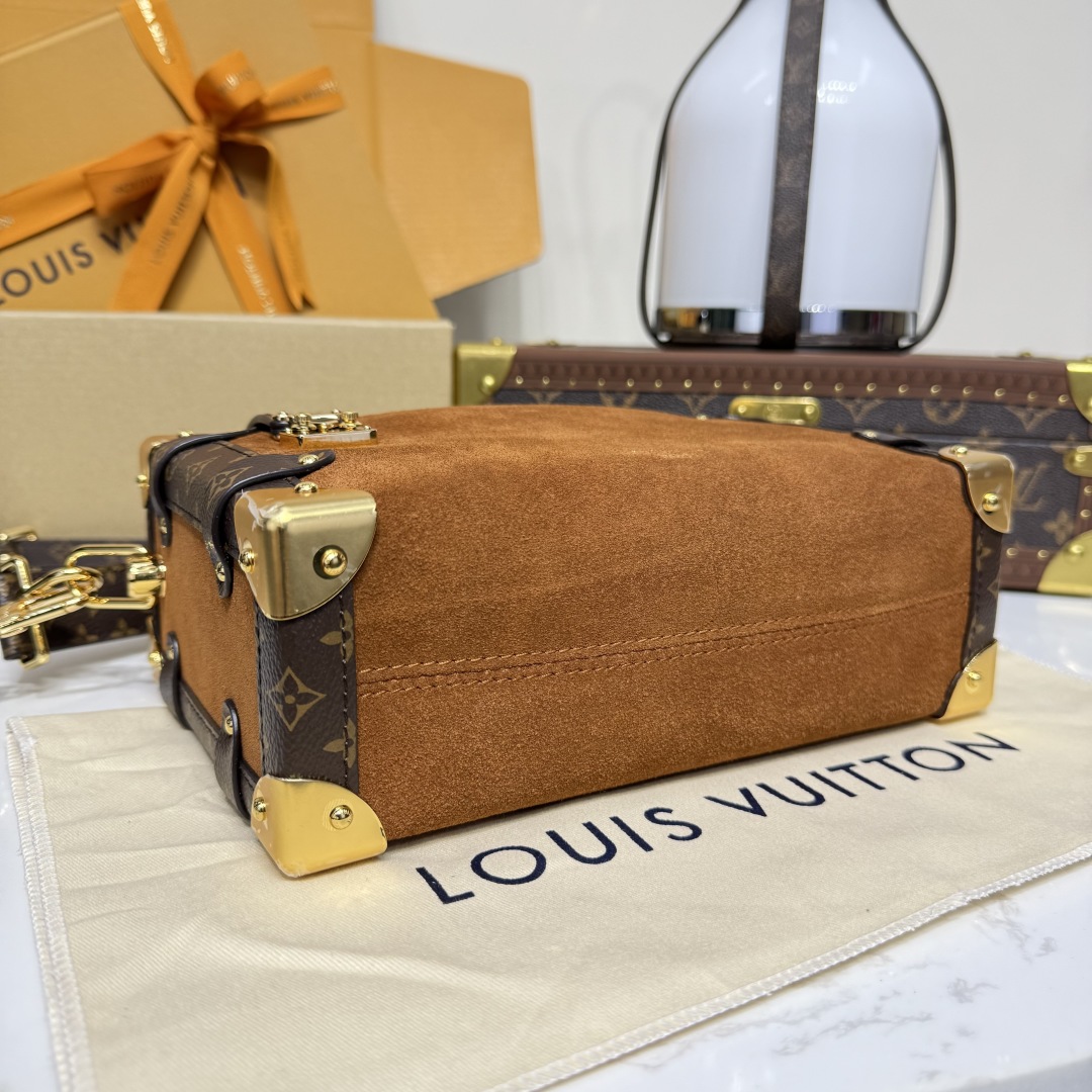 LV M15072 Side Trunk MM