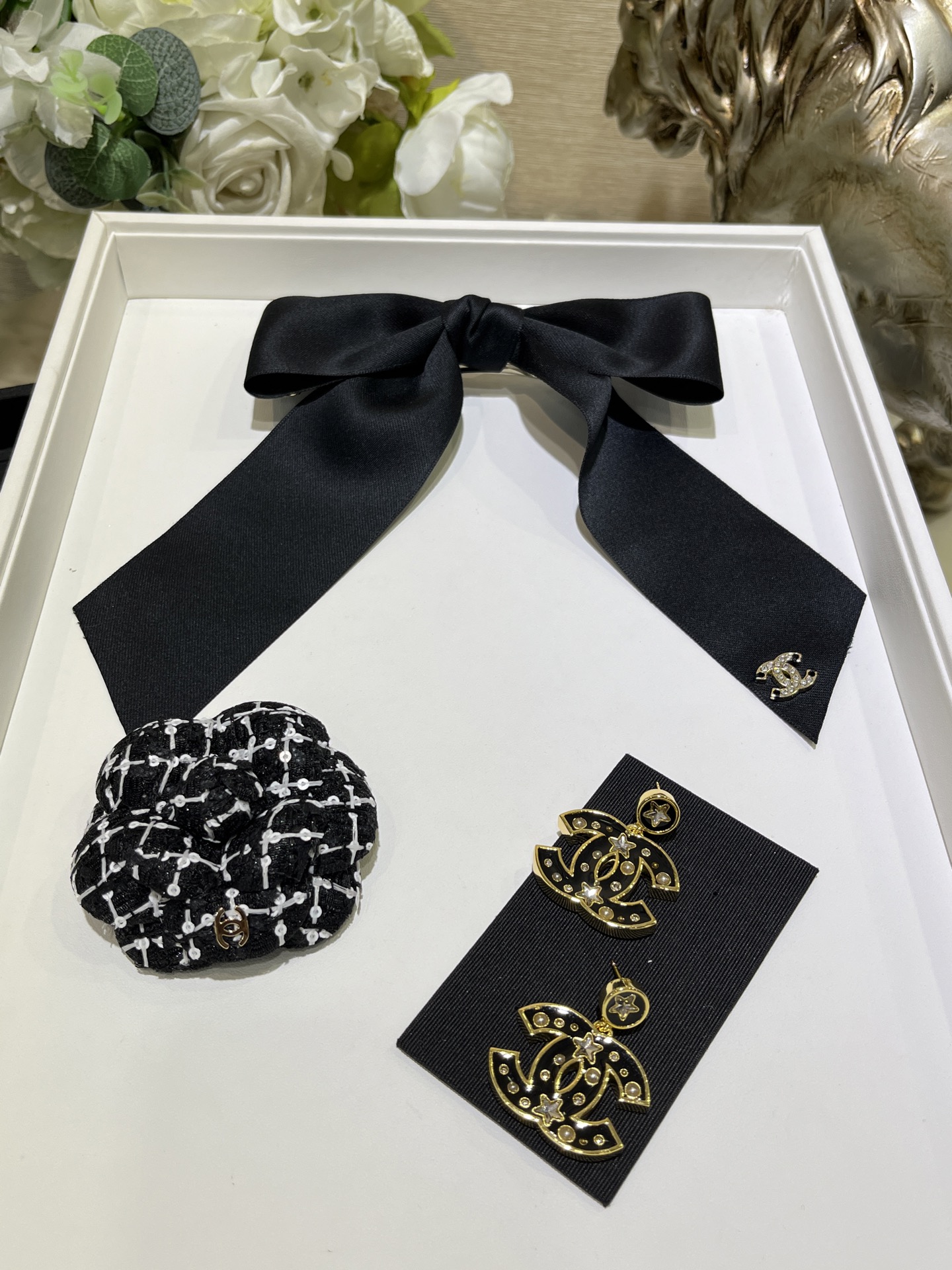 CHANEL Black Enamel Star Earrings