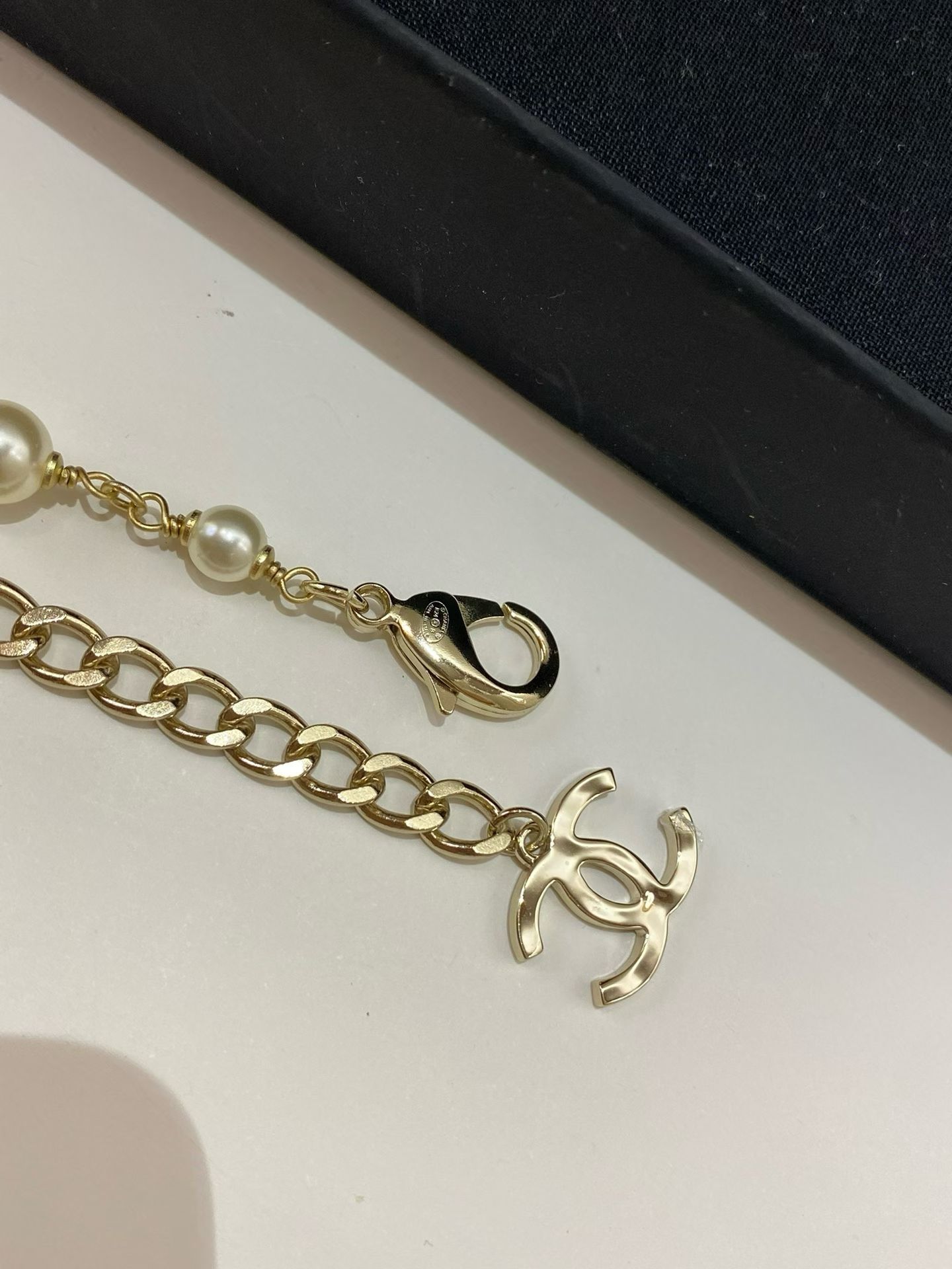 CHANEL Pearl Chain Necklace
