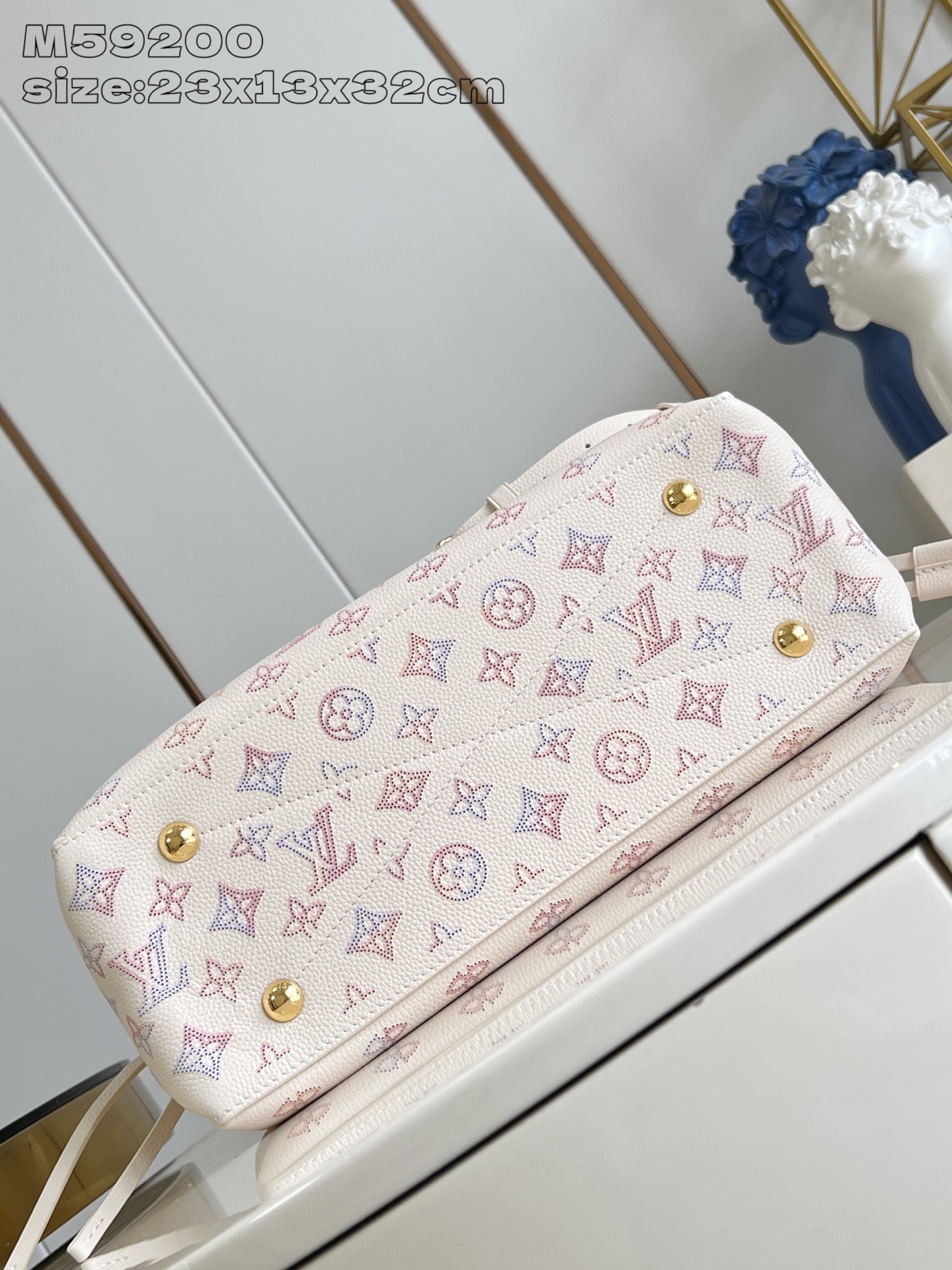 LOUIS VUITTON M15116 Bella Tote