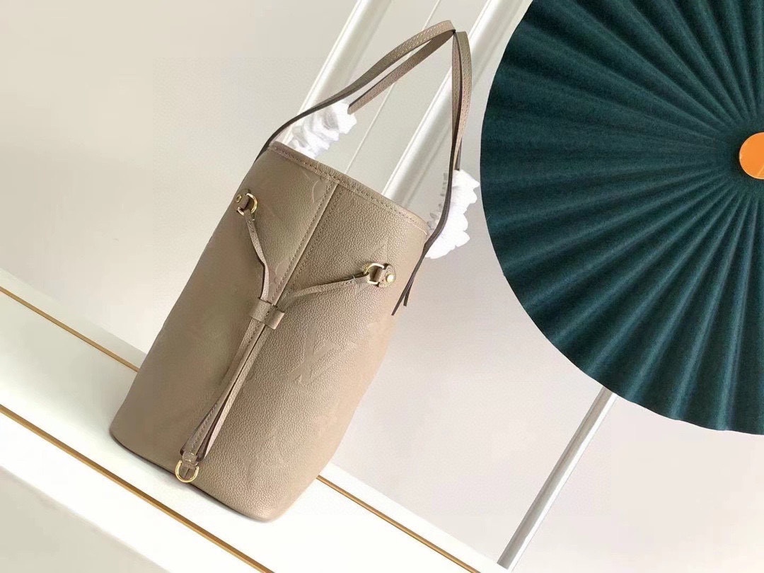 Louis Vuitton M45686 Neverfull MM