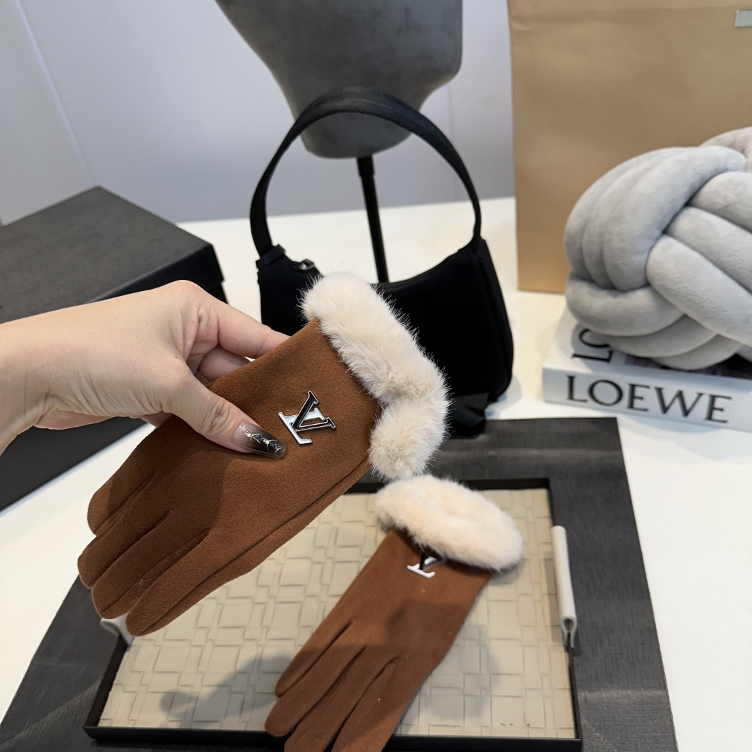 Louis Vuitton Wool Gloves