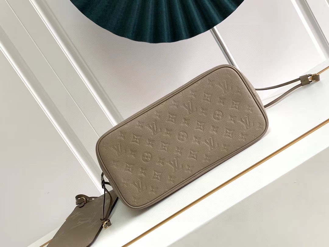Louis Vuitton M45686 Neverfull MM