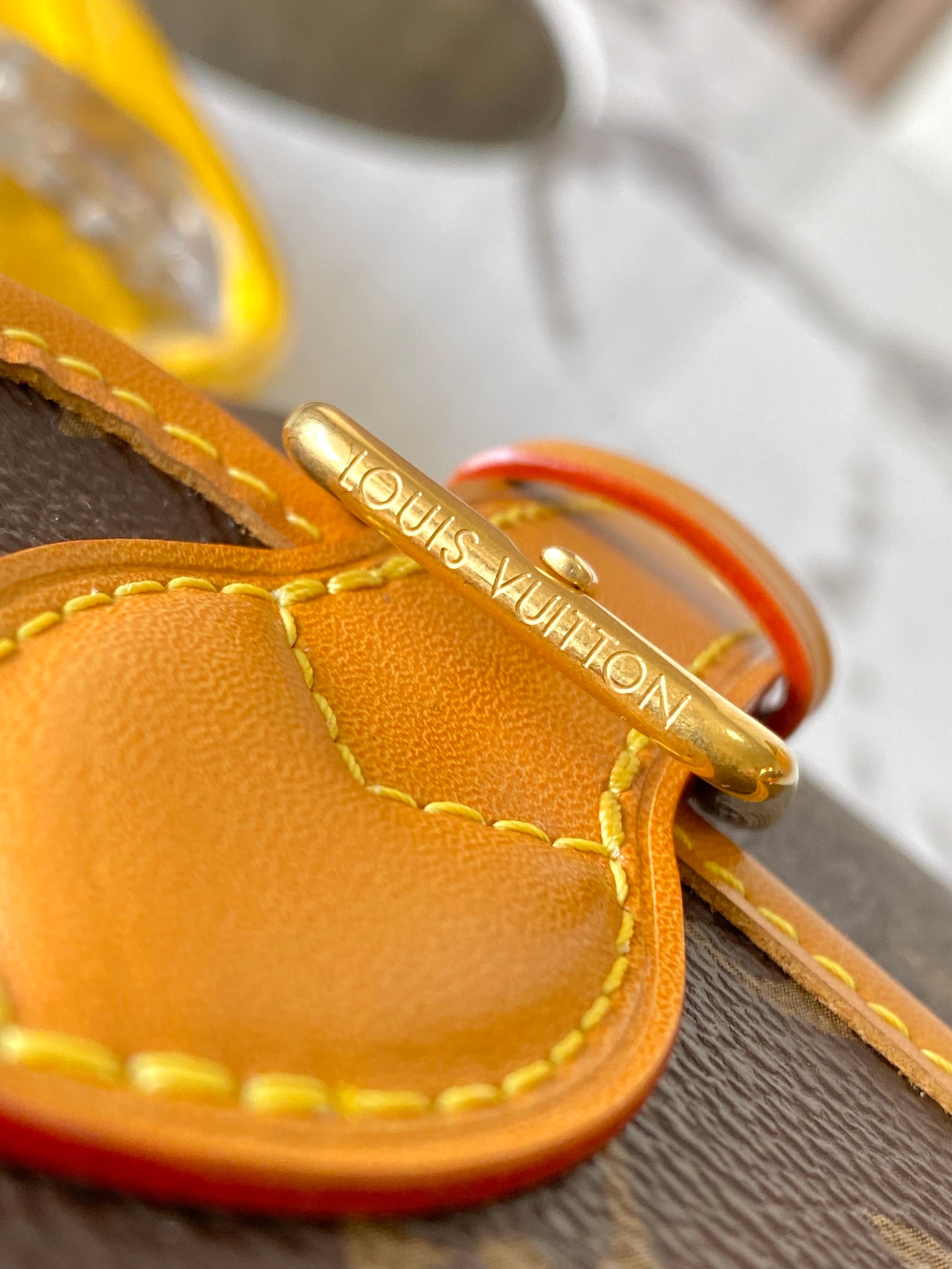 LV M26805 Satchel Wearable Wallet