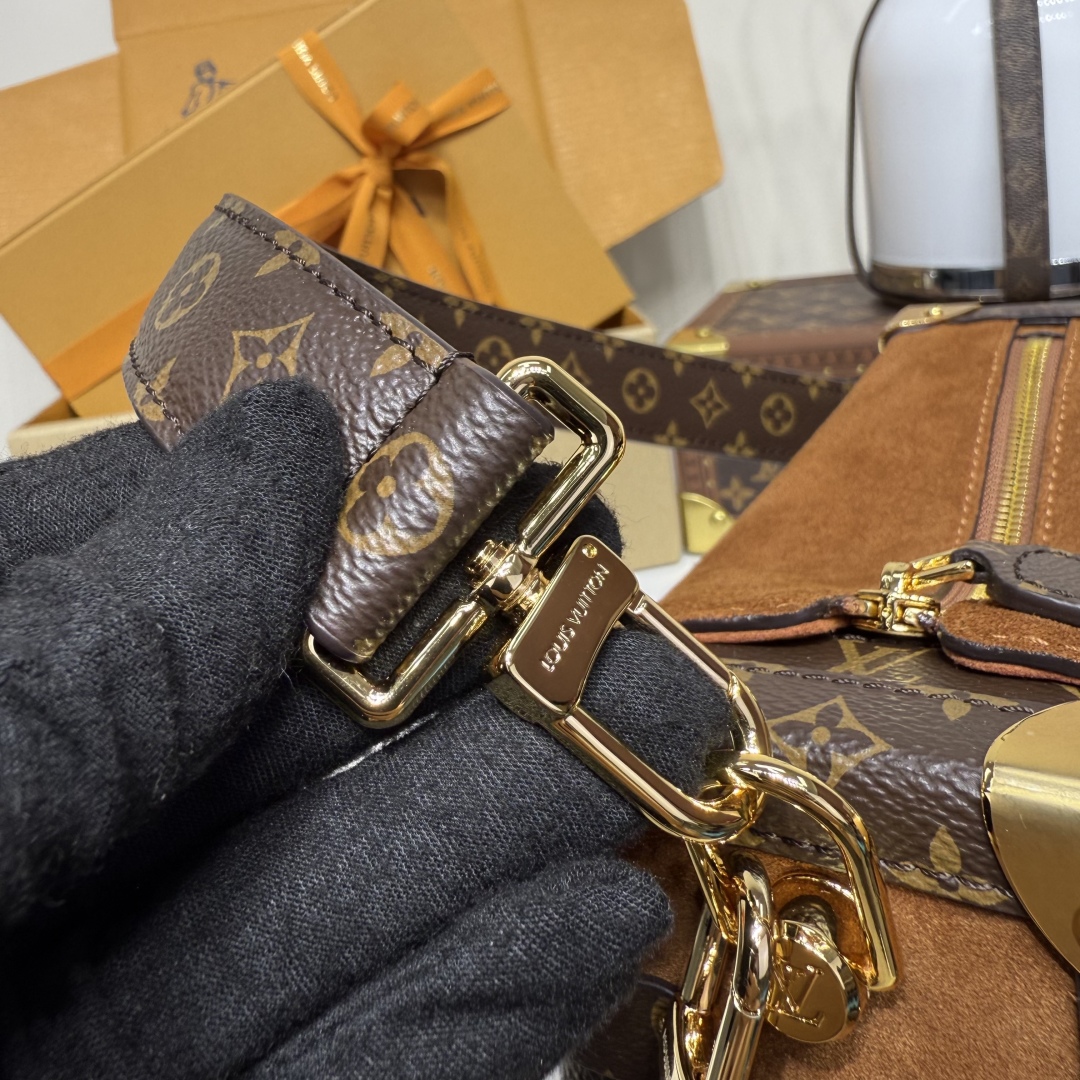 LV M15072 Side Trunk MM