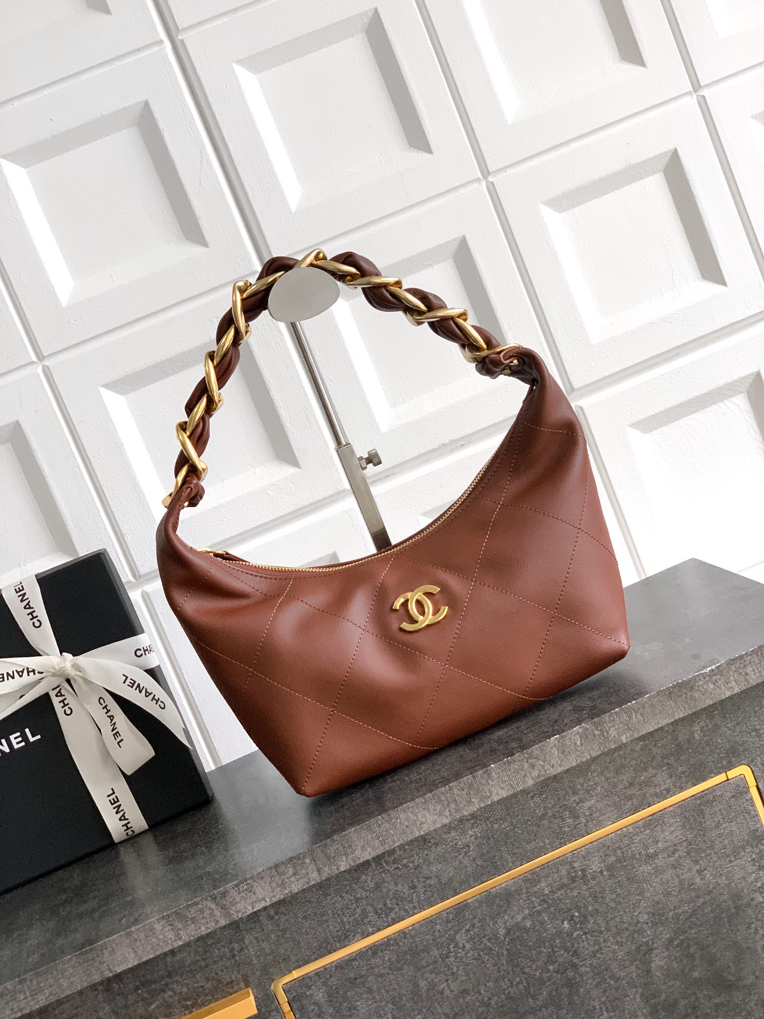 CHANEL 25K Hobo Bag