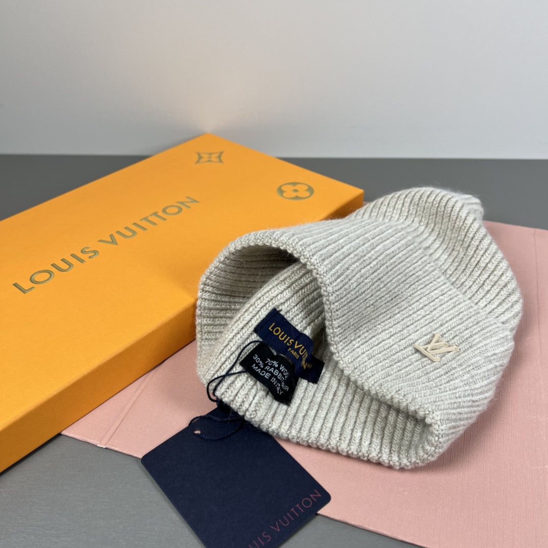 LOUIS VUITTON MP3246 LV Ahead Beanie