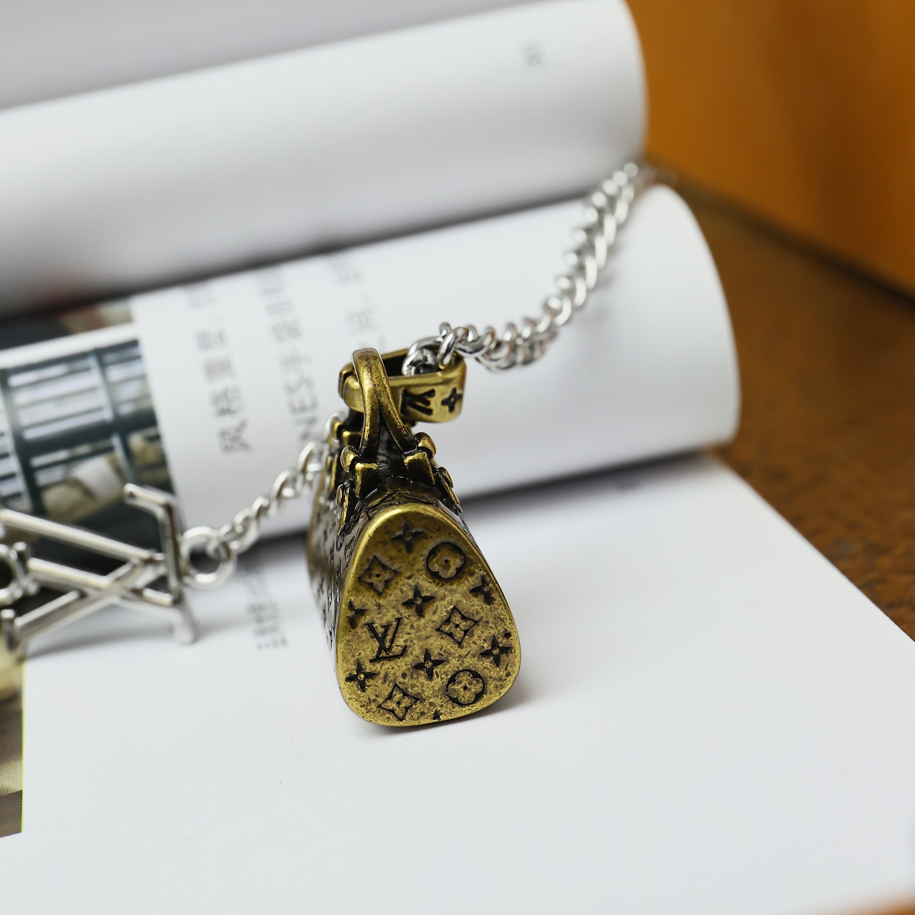 LV Speedy Charm M03094