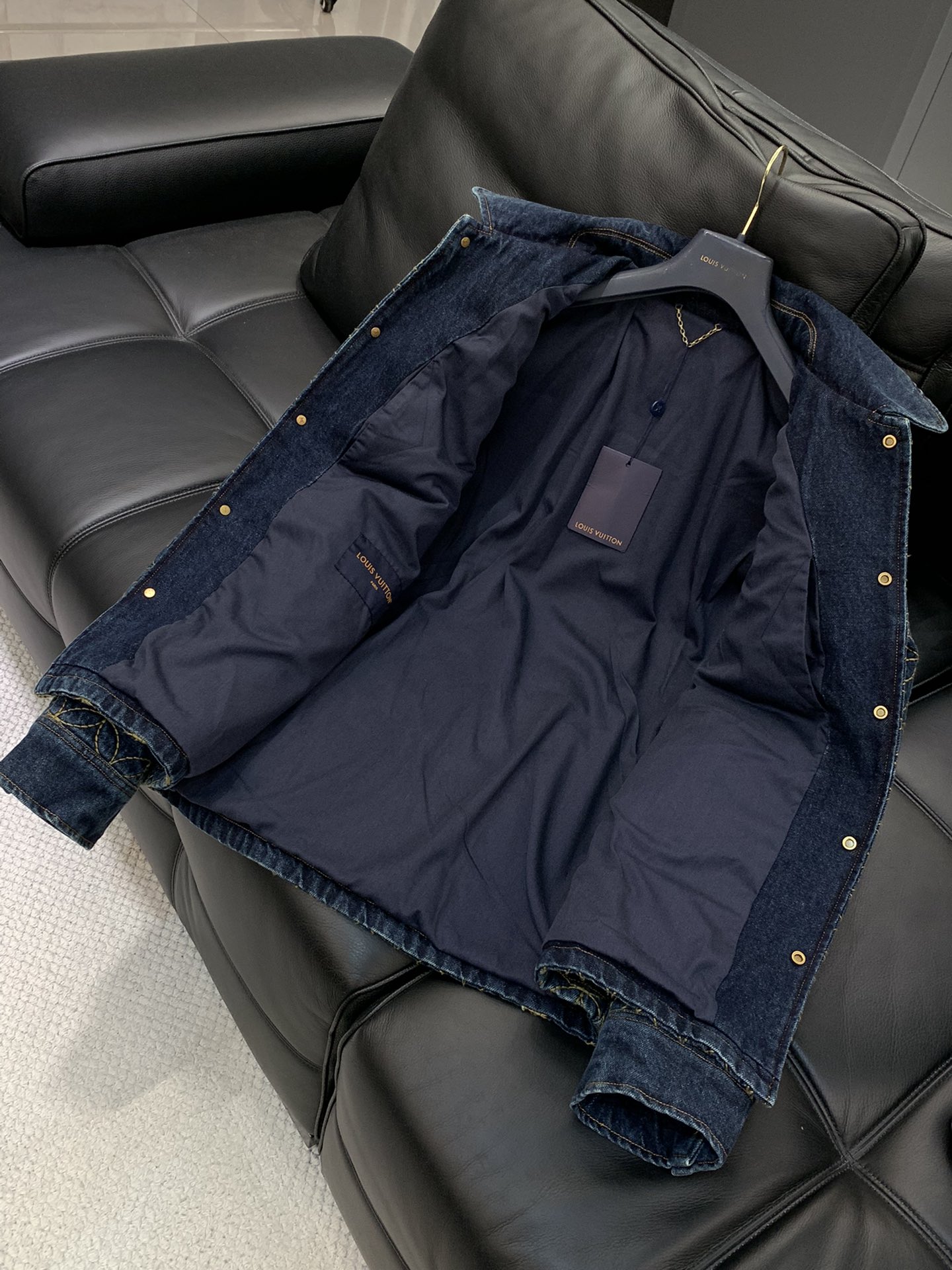 Louis Vuitton1AILM7 Embroidered Denim Blouson