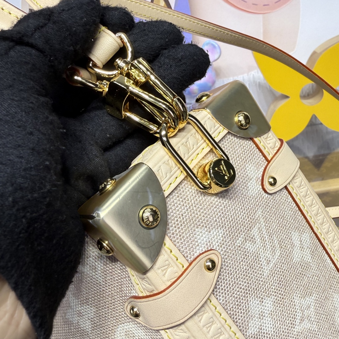 Louis Vuitton M15154 Side Trunk GM – Grace Coddington Edition