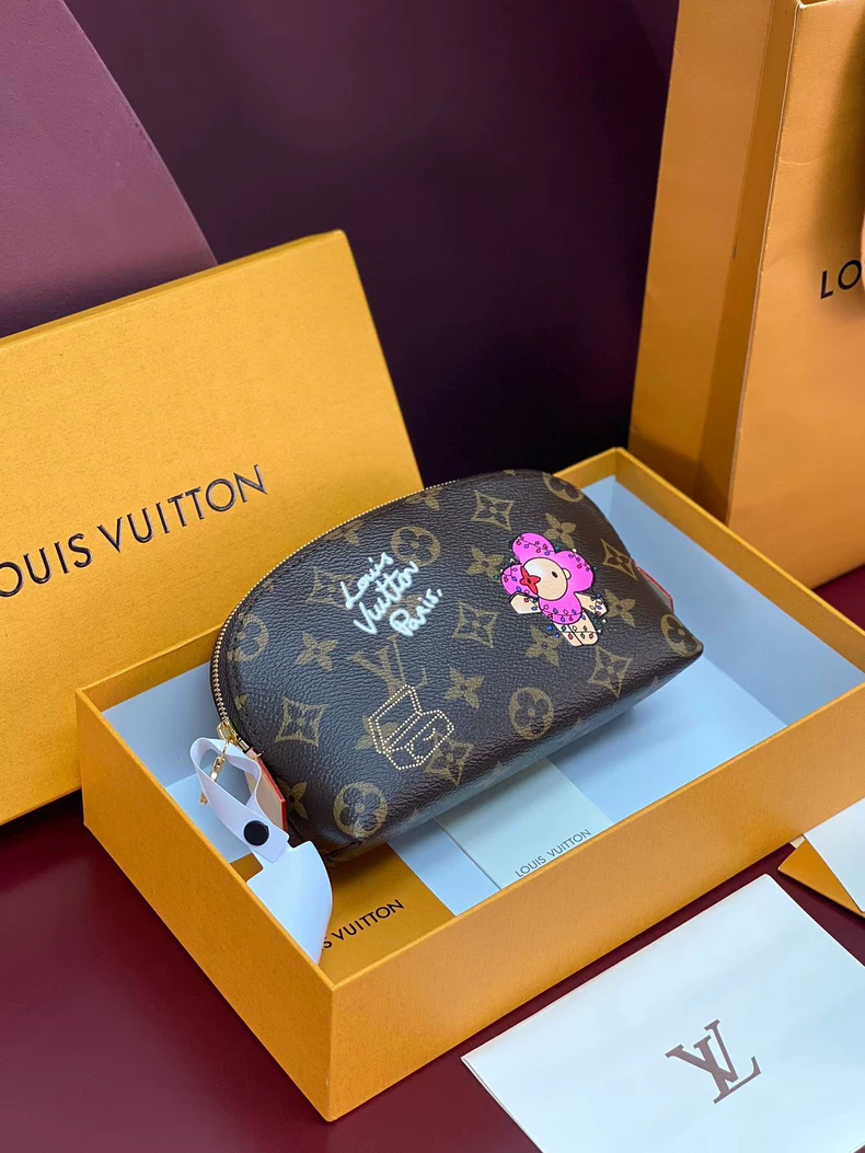 LOUIS VUITTON M15359 Cosmetic Pouch PM