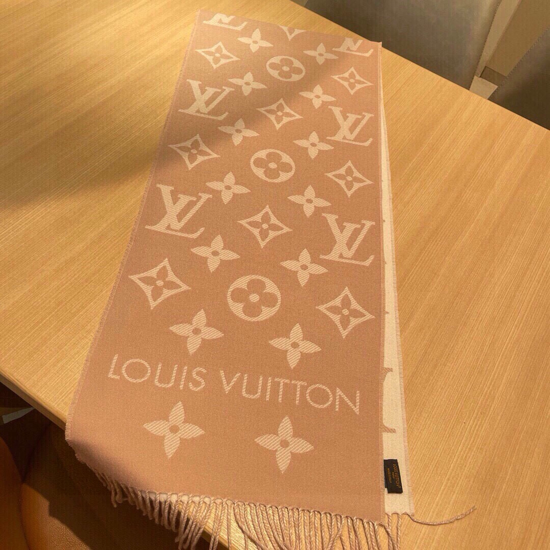 LOUIS VUITTON M77854 LV Essential scarf