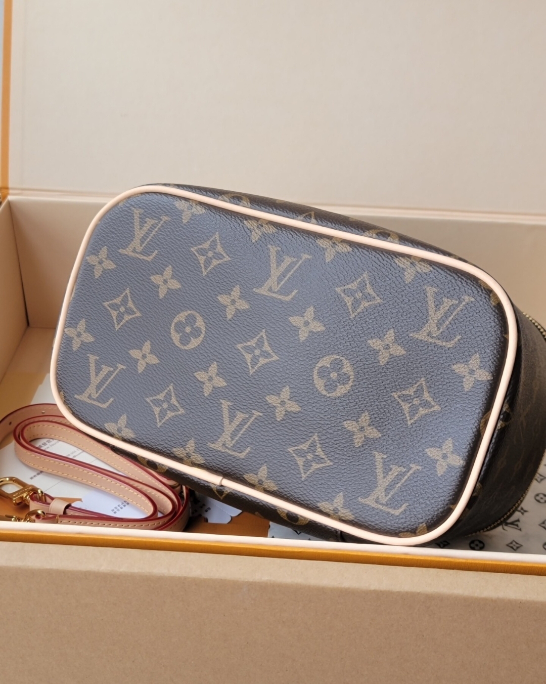 LOUIS VUITTON M42265 Nice BB