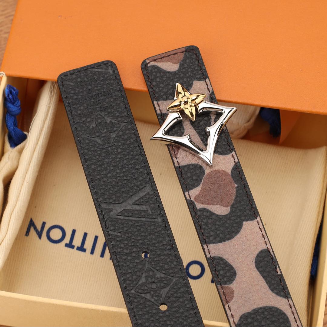 Louis Vuitton LV Iconic 30mm Reversible Leopard Print elt