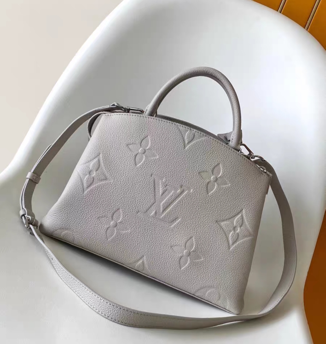 LOUIS VUITTON M13803 Petit Palais