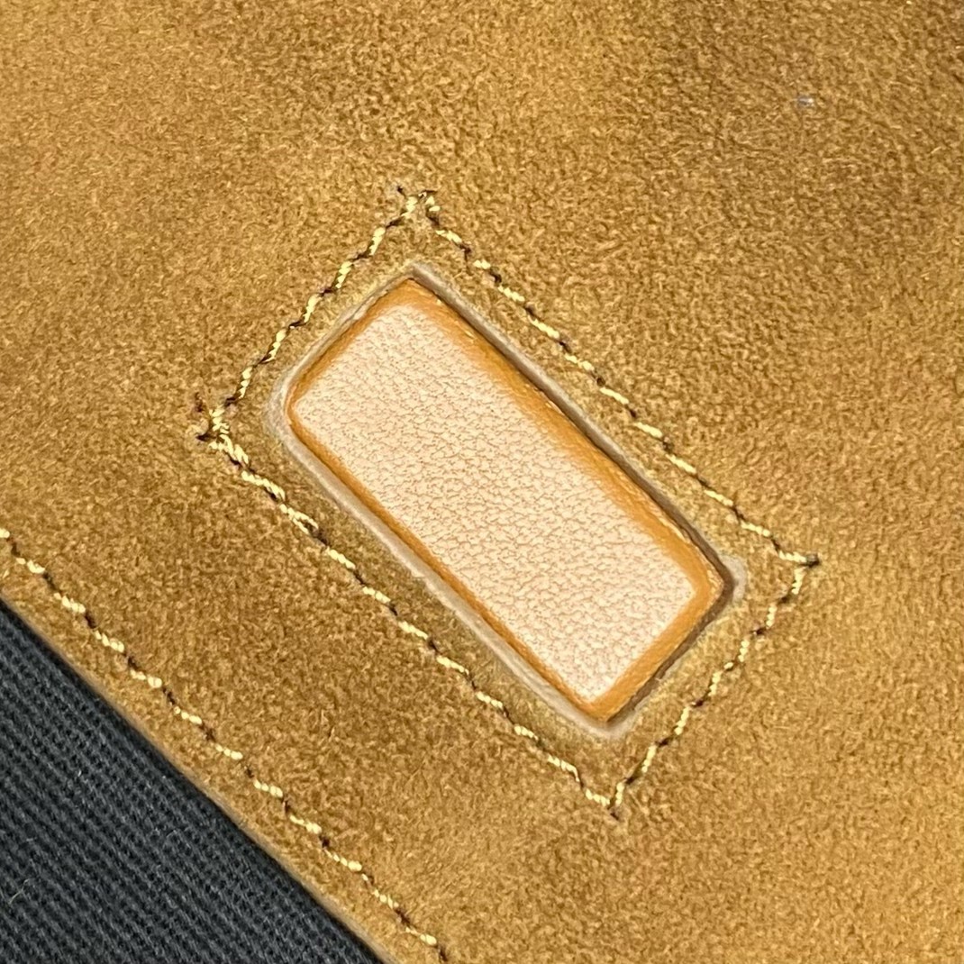 YSL NIKI supple bucket in suede