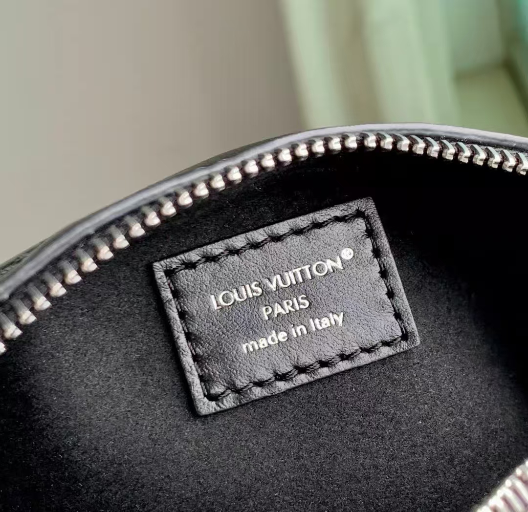 LOUIS VUITTON M14544 Pochette Vibe