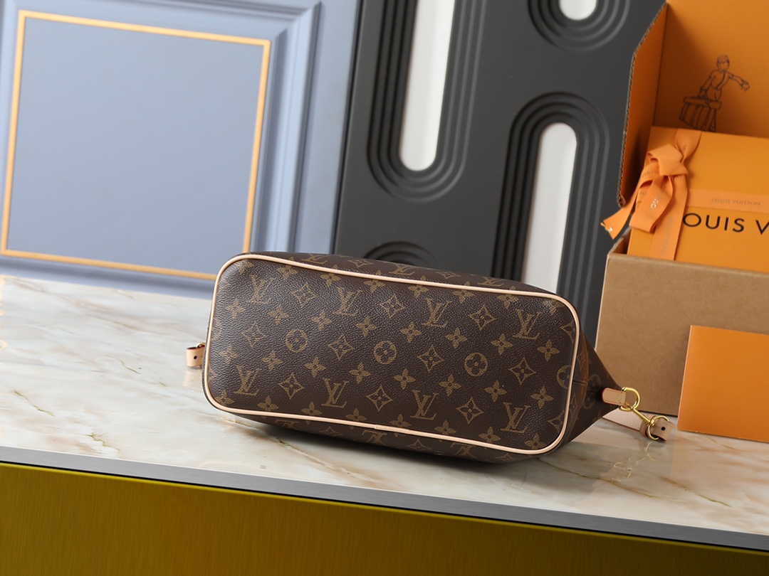 LOUIS VUITTON Neo Lockit