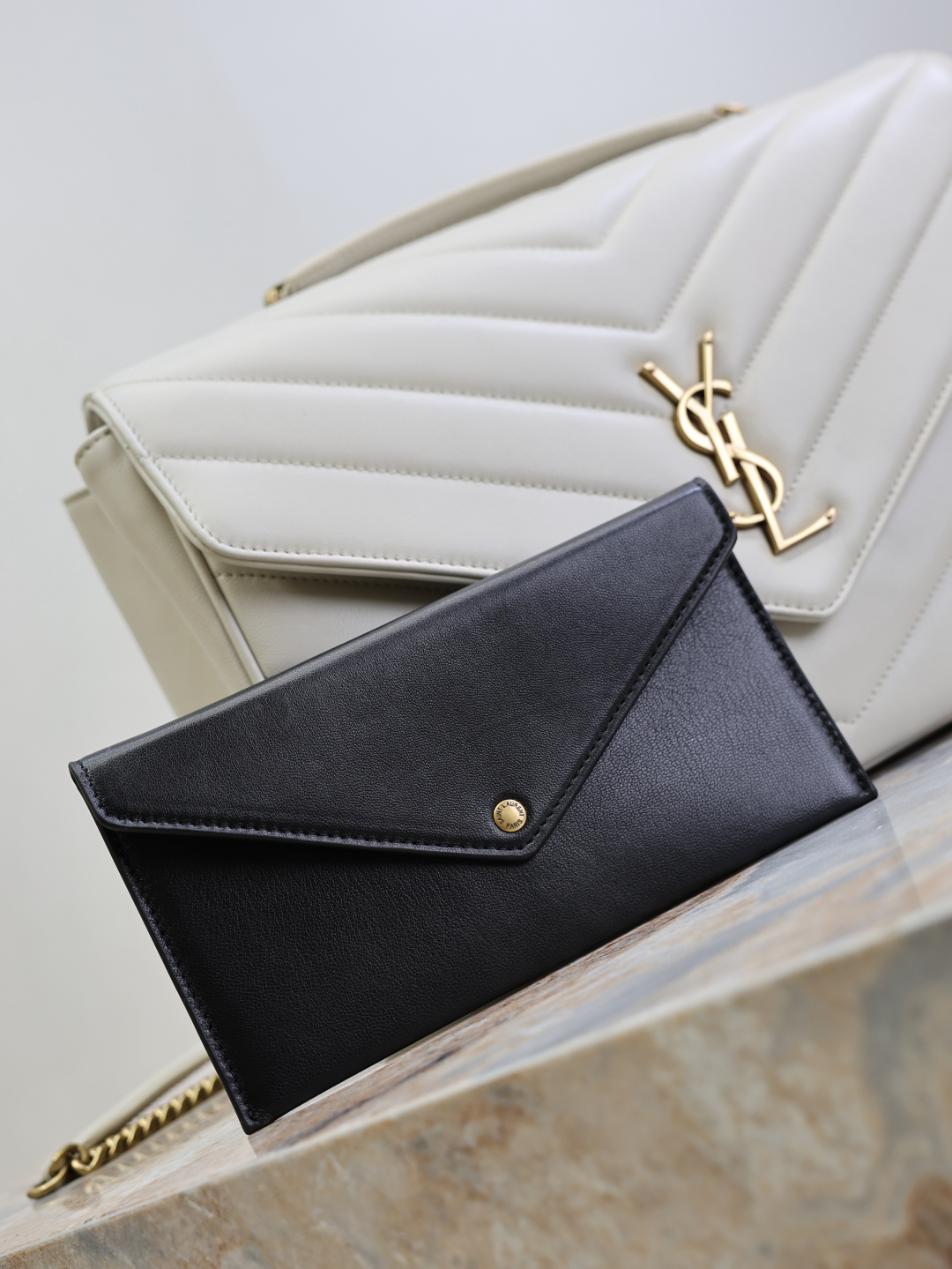 Saint Laurent Loulou Large Bag In Leather