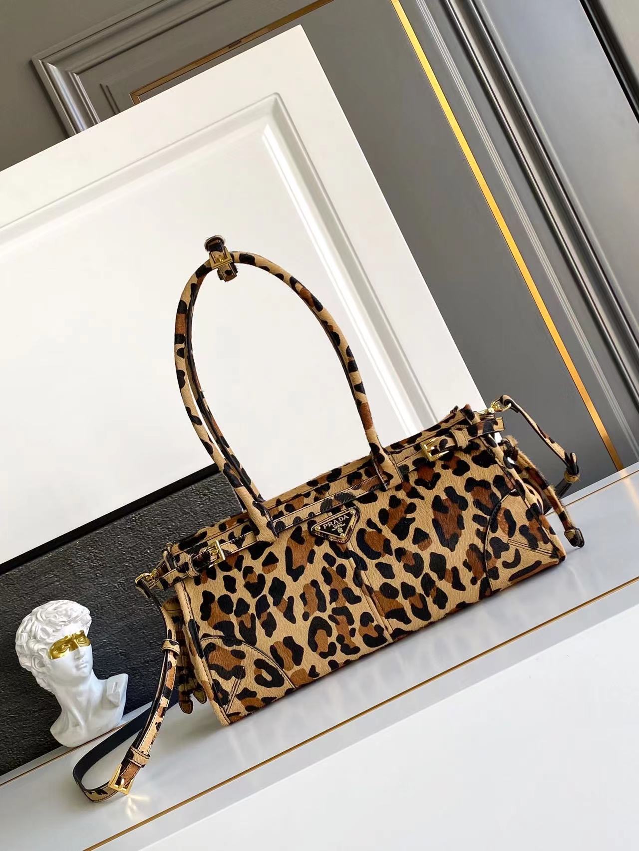 Prada medium Bonnie tote bag leopard