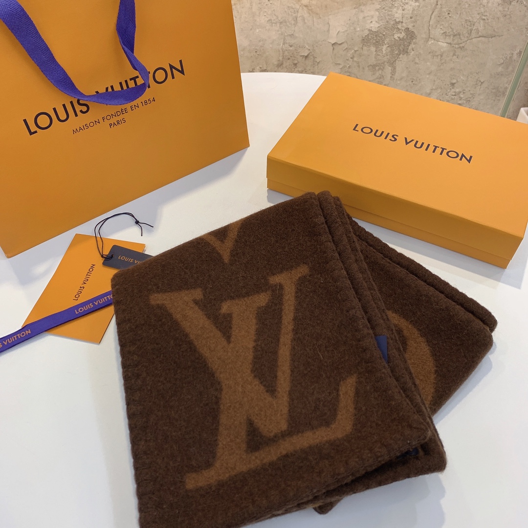 LOUIS VUITTON Cashmere Scarf