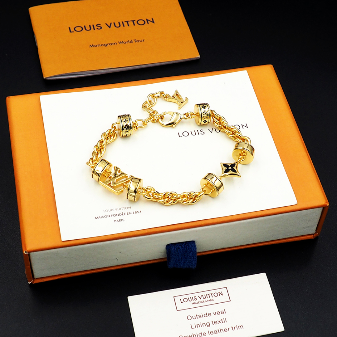 LOUIS VUITTON Wire Bracelet