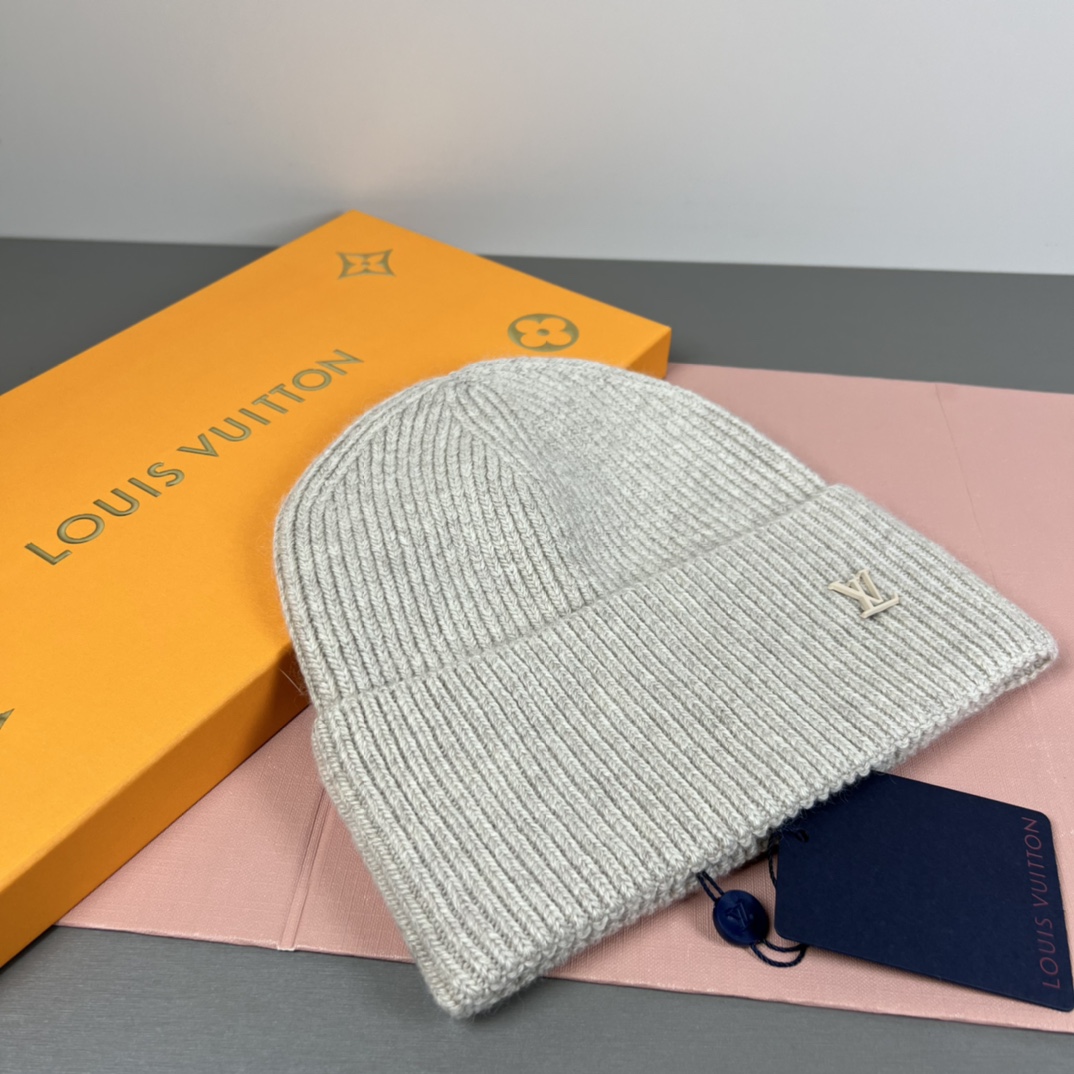 LOUIS VUITTON MP3246 LV Ahead Beanie