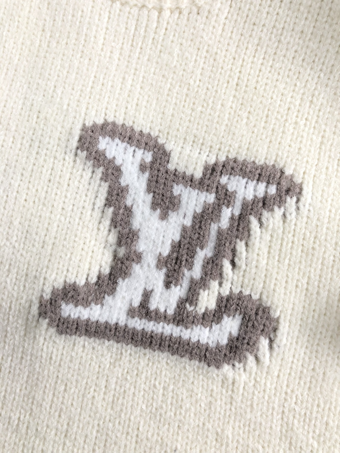 LOUIS VUITTON 1AIWEO LV Intarsia Crewneck