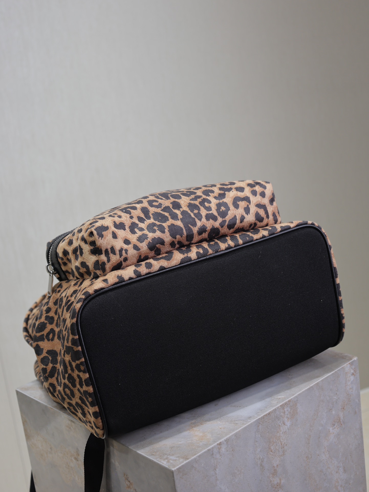 YSL-Leopard Print Velvet with Leather