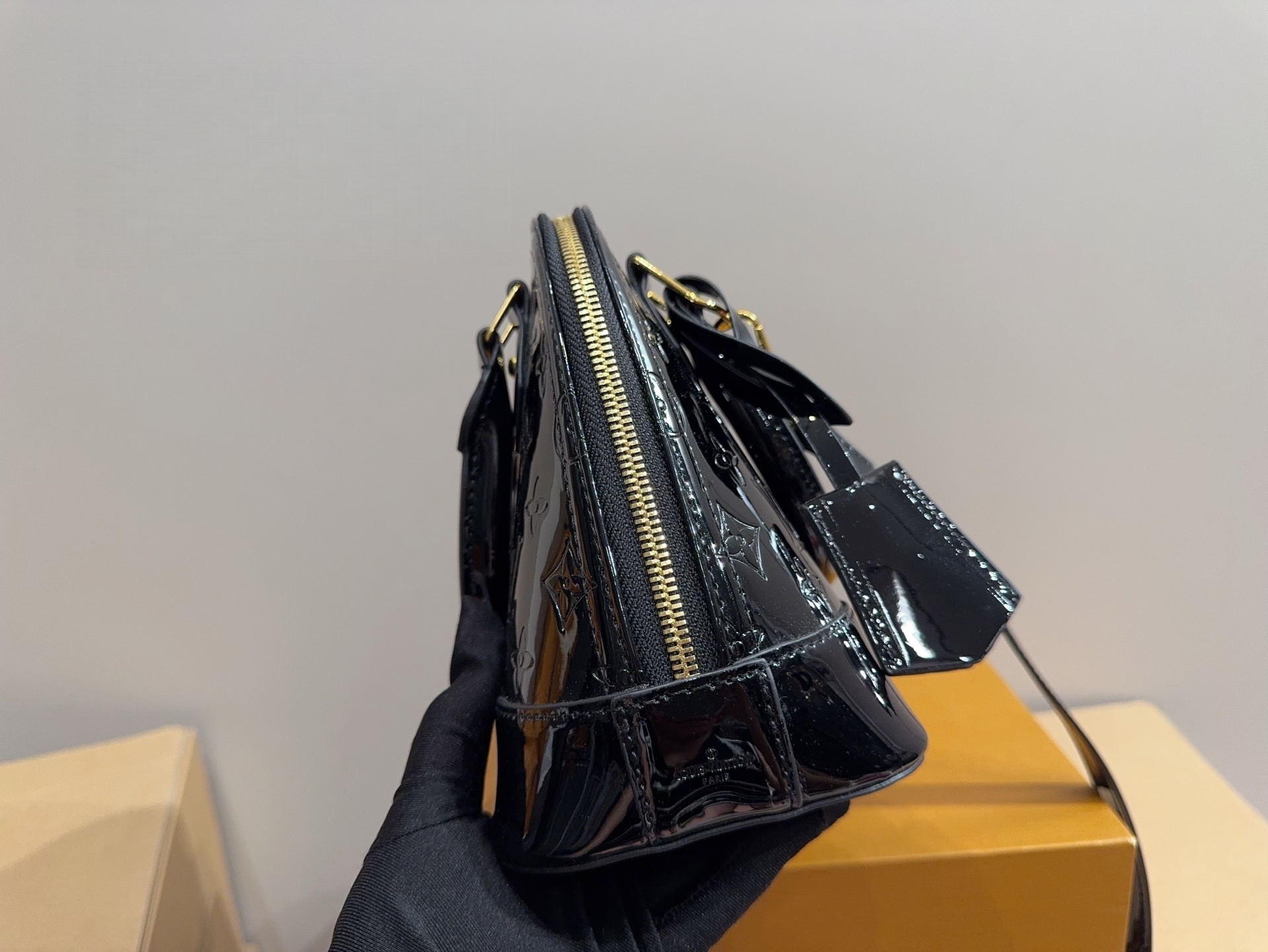 LOUIS VUITTON Monogram Vernis Alma BB Hand Shoulder Bag M90063 -gold