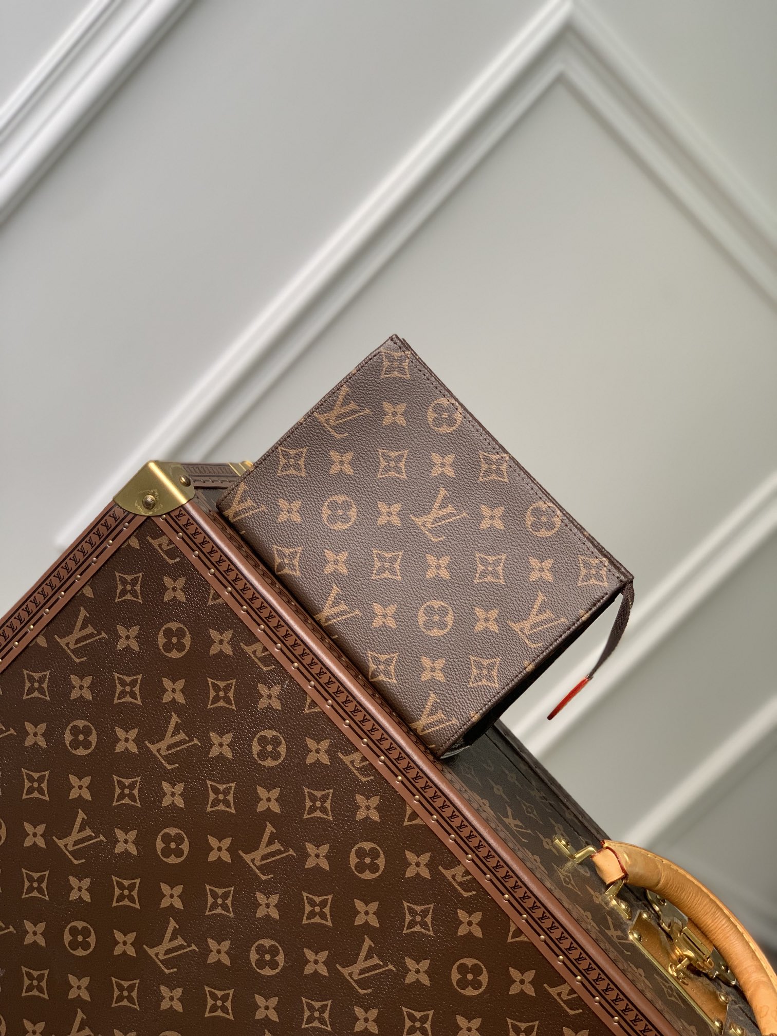 LOUIS VUITTON M47195 CUSTOMIZABLE Trio Toilet Pouch