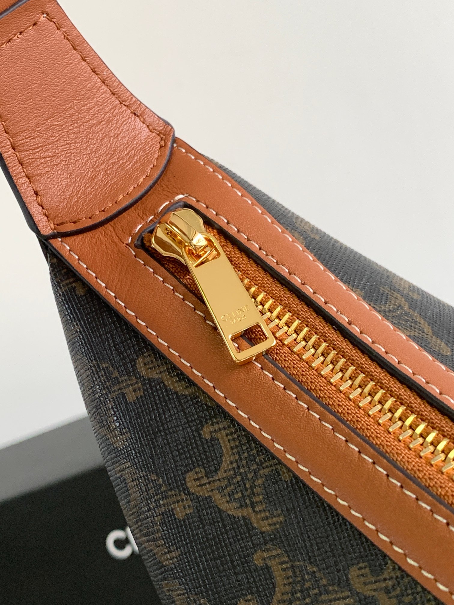 Celine MEDIUM HELOÏSE BAG IN TRIOMPHE CANVAS AND CALFSKIN