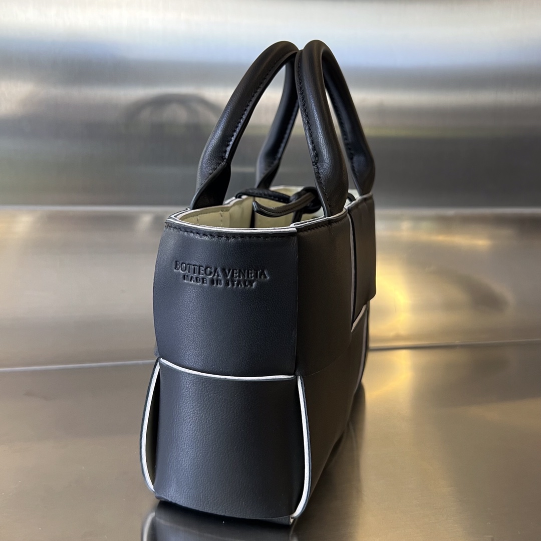 Bottega Veneta Black Mini Arco Tote