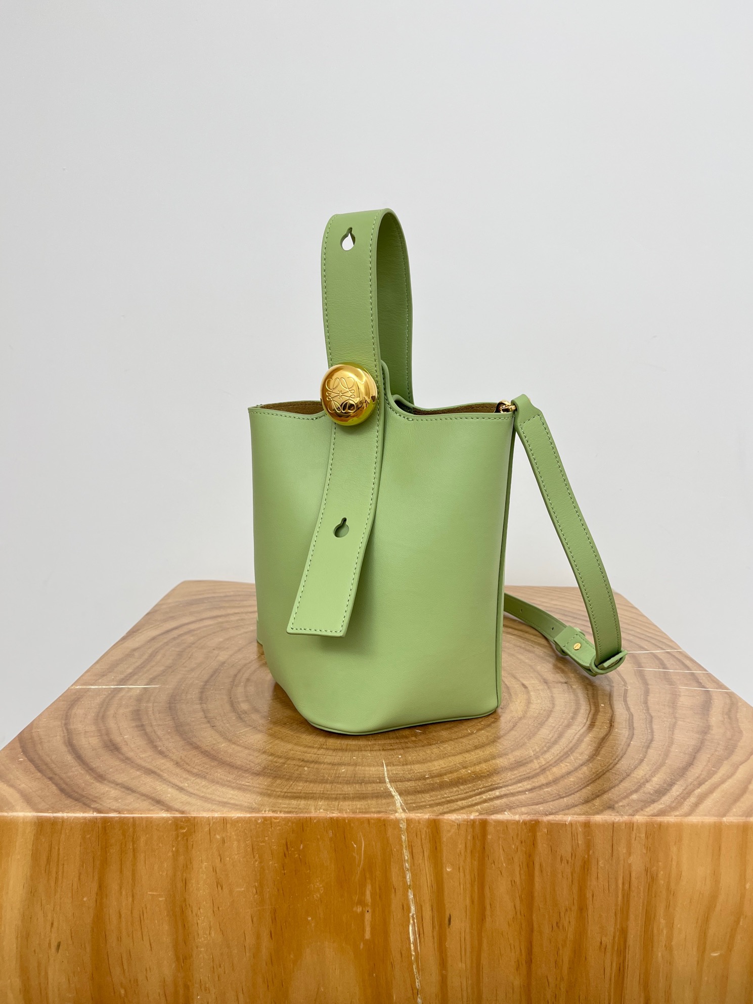 LOEWE Mini Pebble Bucket Bag Green