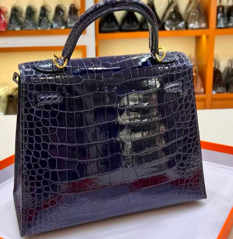 Hermès Kelly 25 sapphire customization