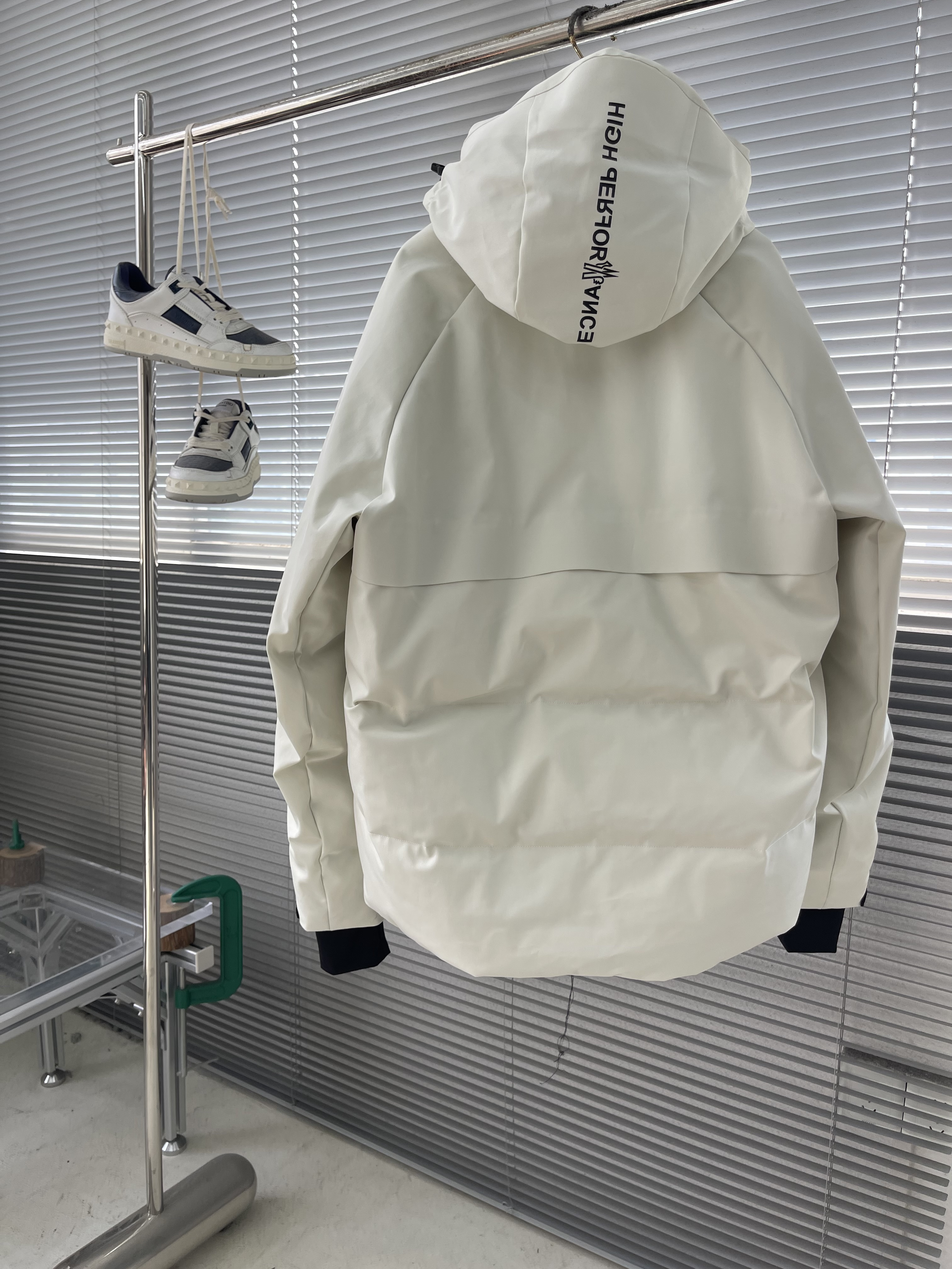 Moncler Grenoble 2025 Fall/Winter Bonded Snowproof Down Jacket – Limited Edition