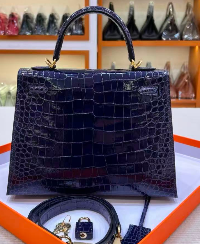 Hermès Kelly 25 sapphire customization