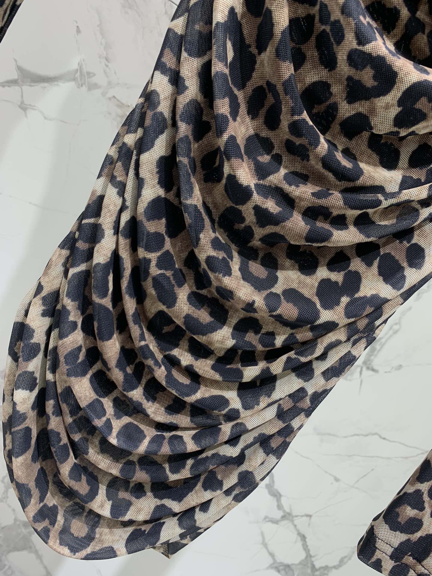 𝗦𝗔𝗜𝗡𝗧 𝗟𝗔𝗨𝗥𝗘𝗡 2025 New Leopard Print Stretch Dress*