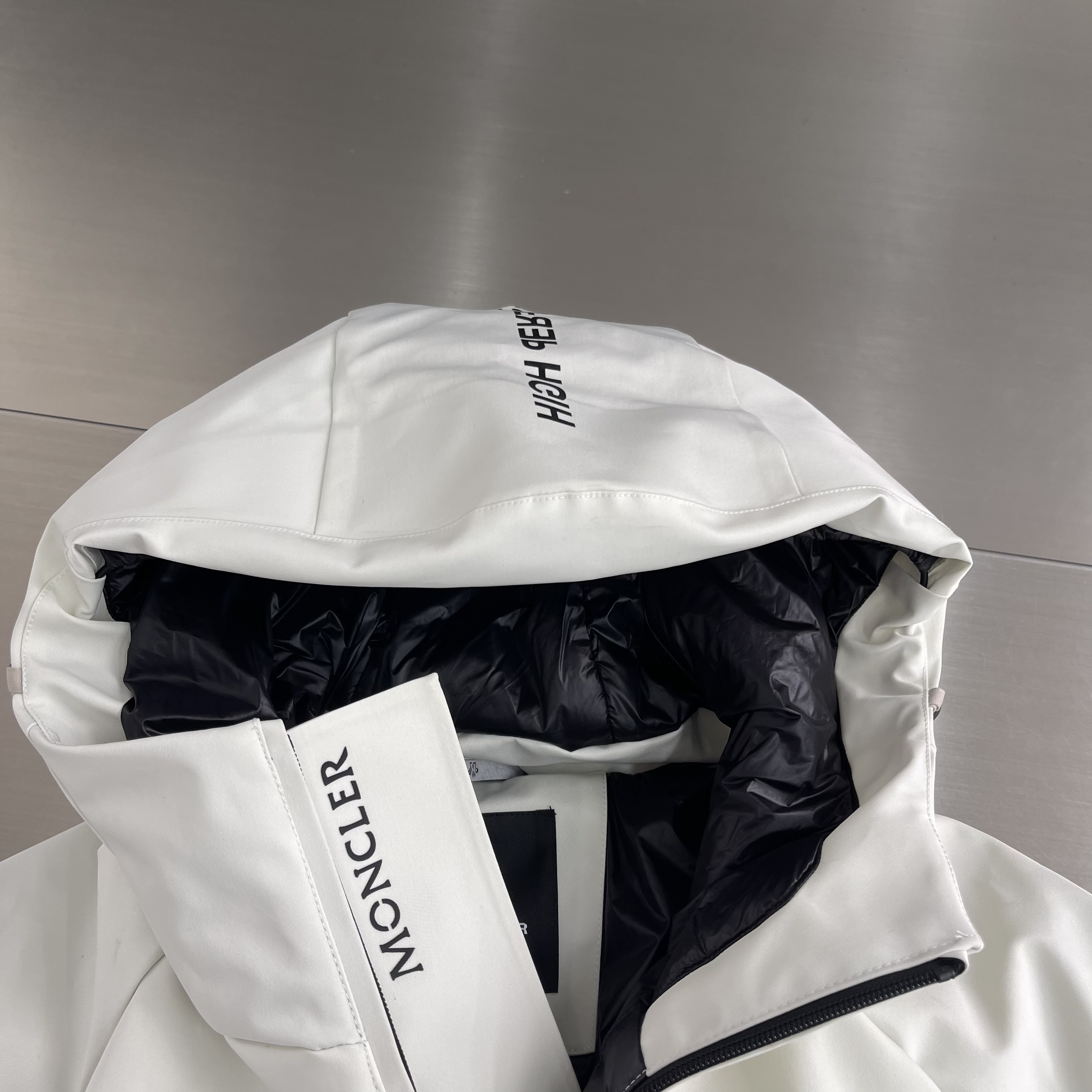 Moncler Grenoble 2025 Fall/Winter Bonded Snowproof Down Jacket – Limited Edition