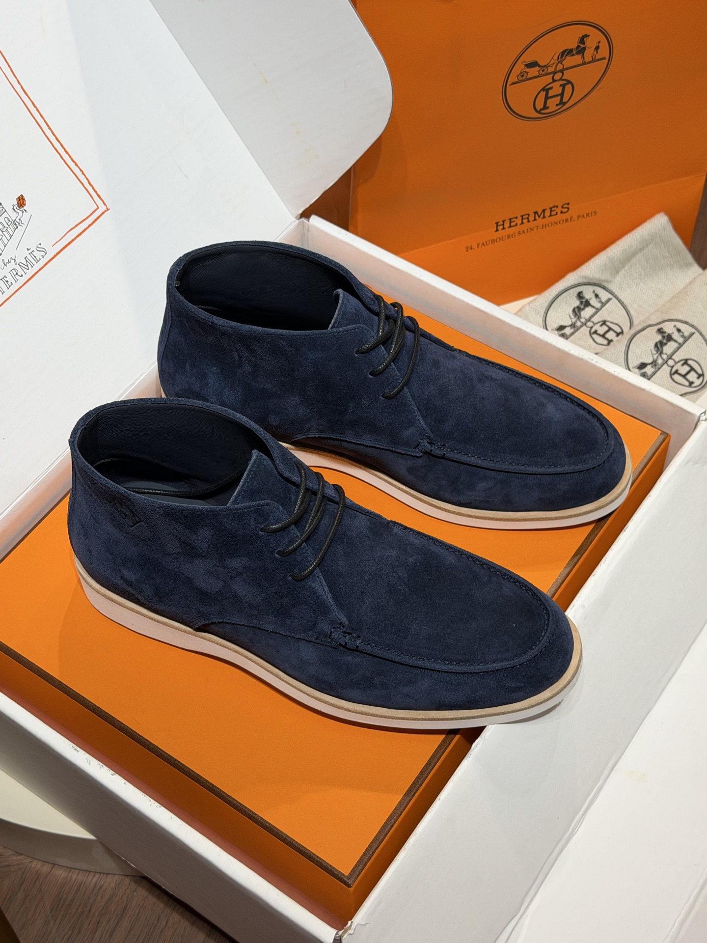 Hermès Men’s Dress & Casual Shoes