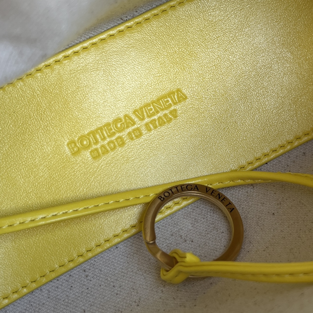 Bottega Veneta Loop Top Handle