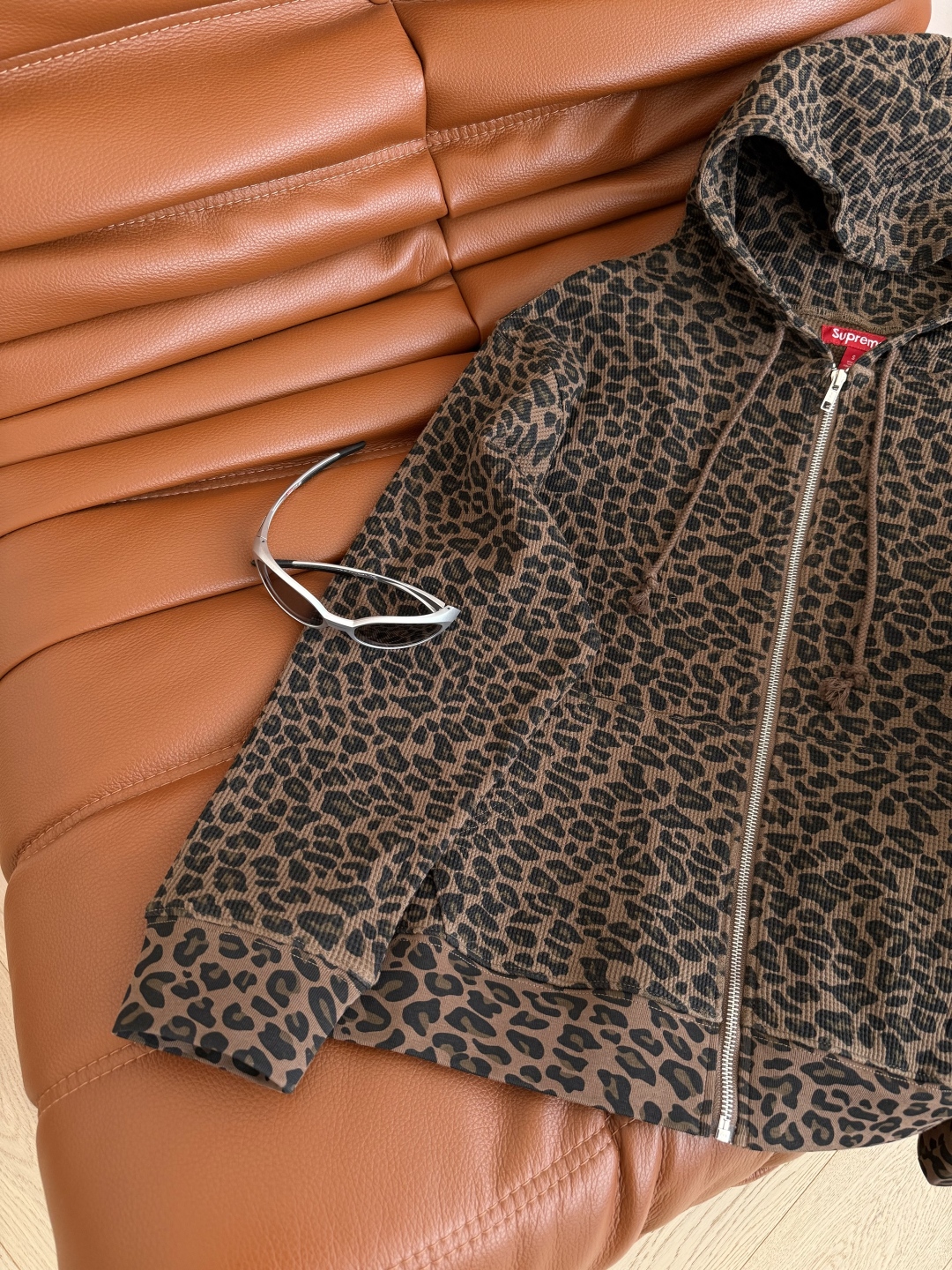 Supreme leopard hooded zip up thermal ss 25